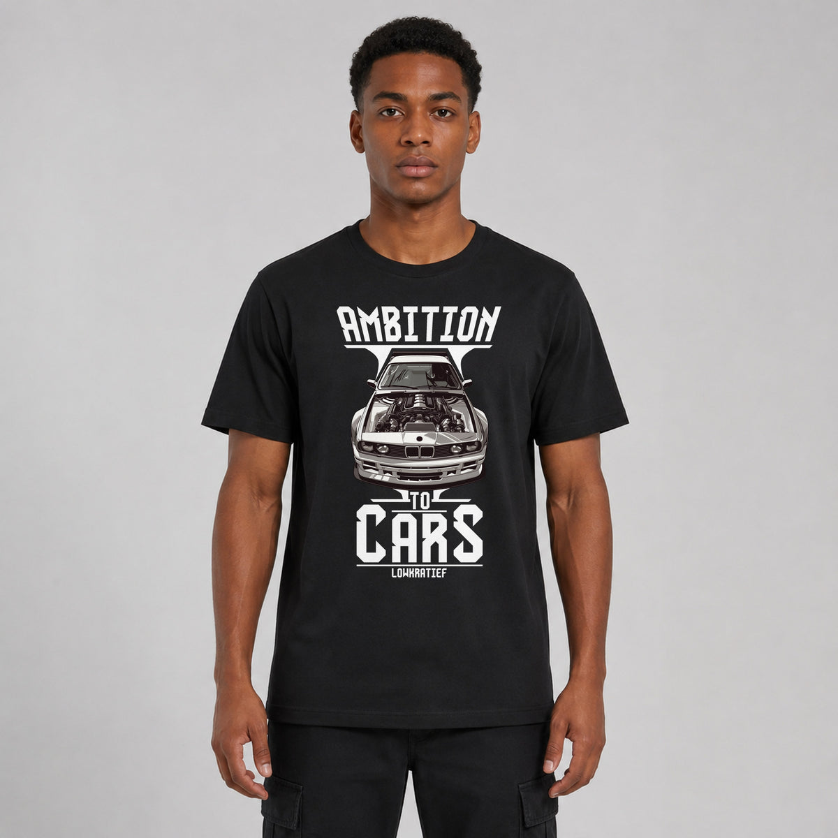 LOWKRATIEF Ambition to Cars T-Shirt mit Frontprint